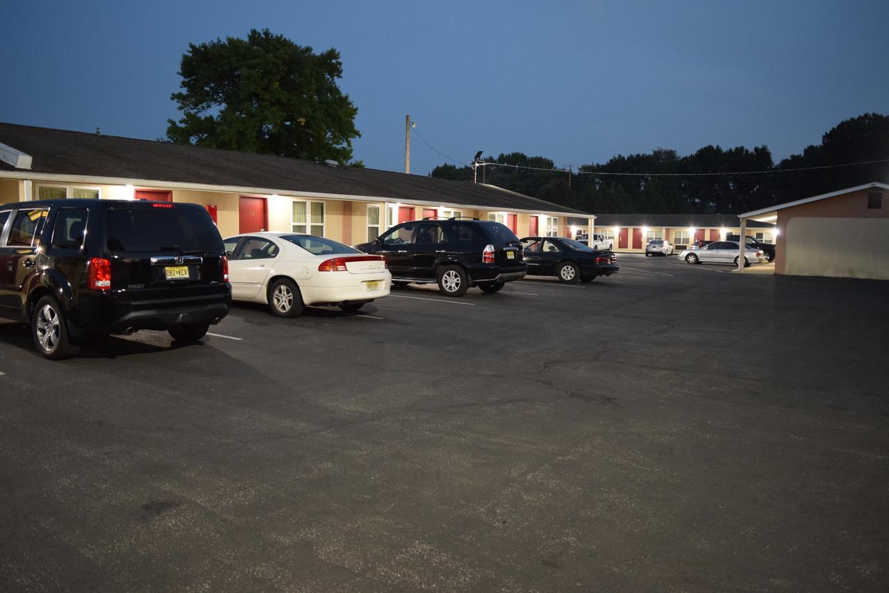 White Oaks Motel Pennsville/Carneys Point Екстериор снимка