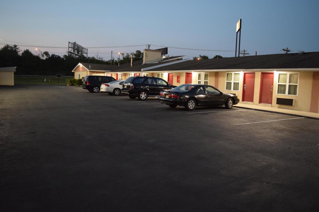 White Oaks Motel Pennsville/Carneys Point Екстериор снимка